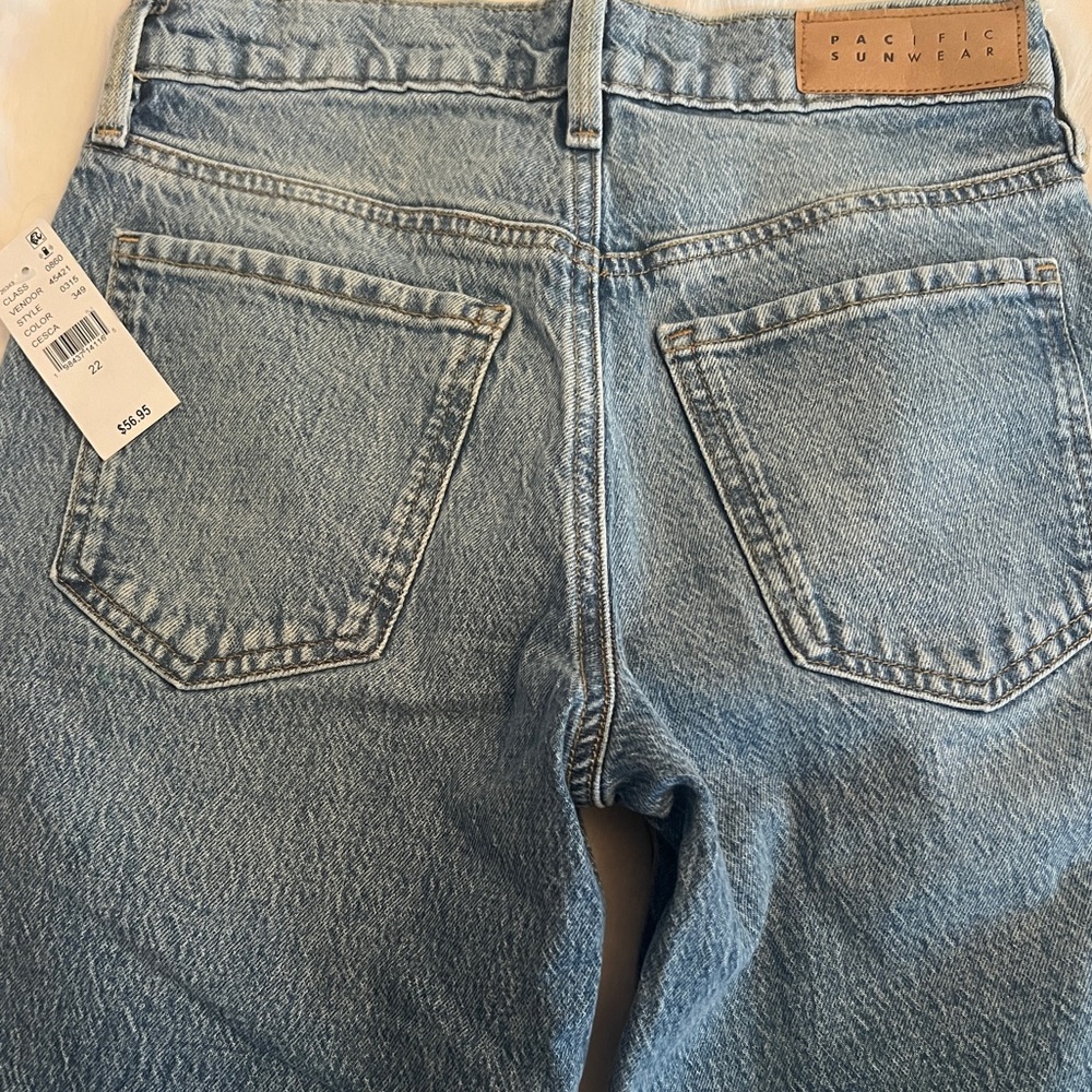 New with tags Pac-sun Jeans Size 22